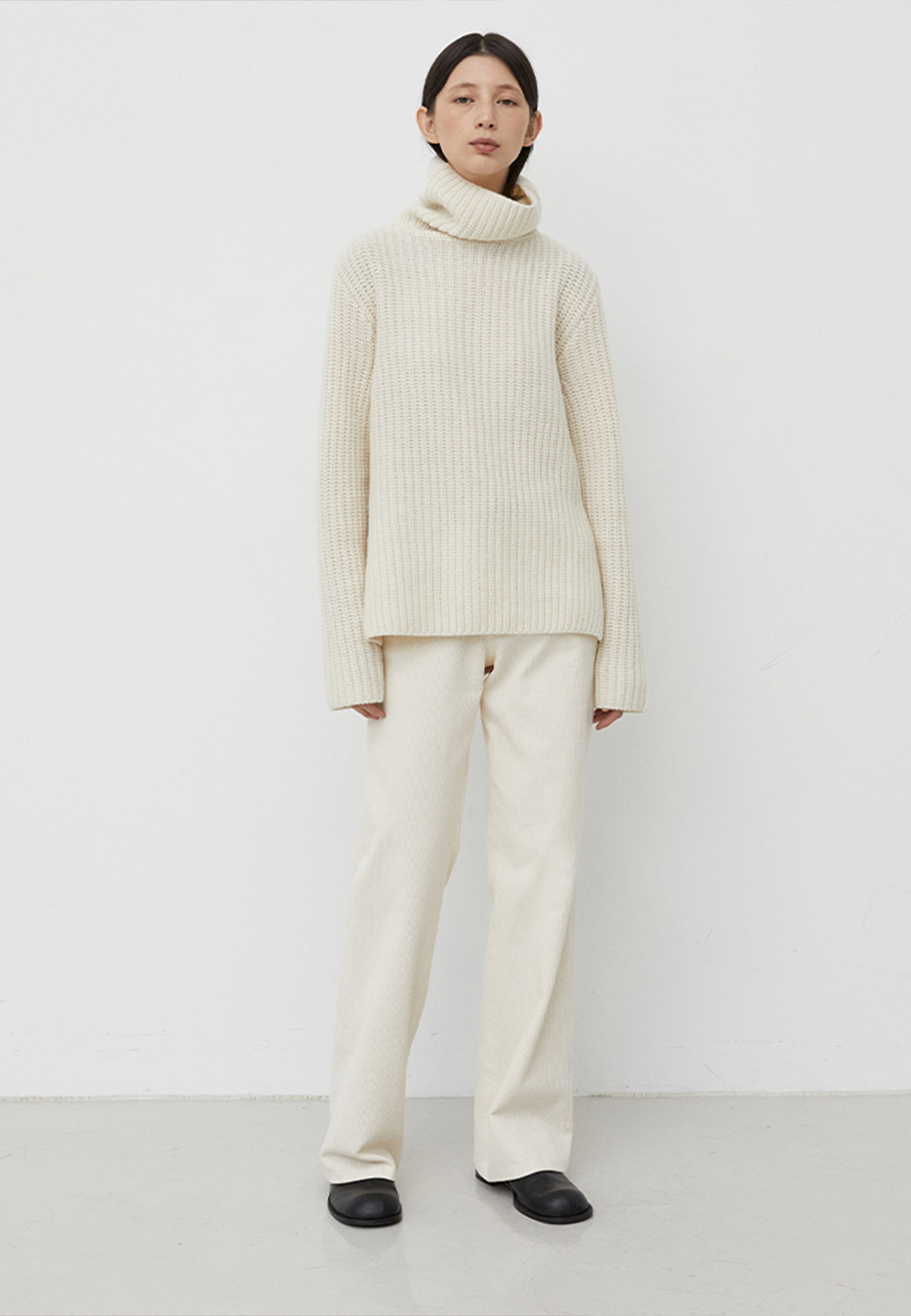 STRAIGHT FIT CORDUROY PANTS - IVORY