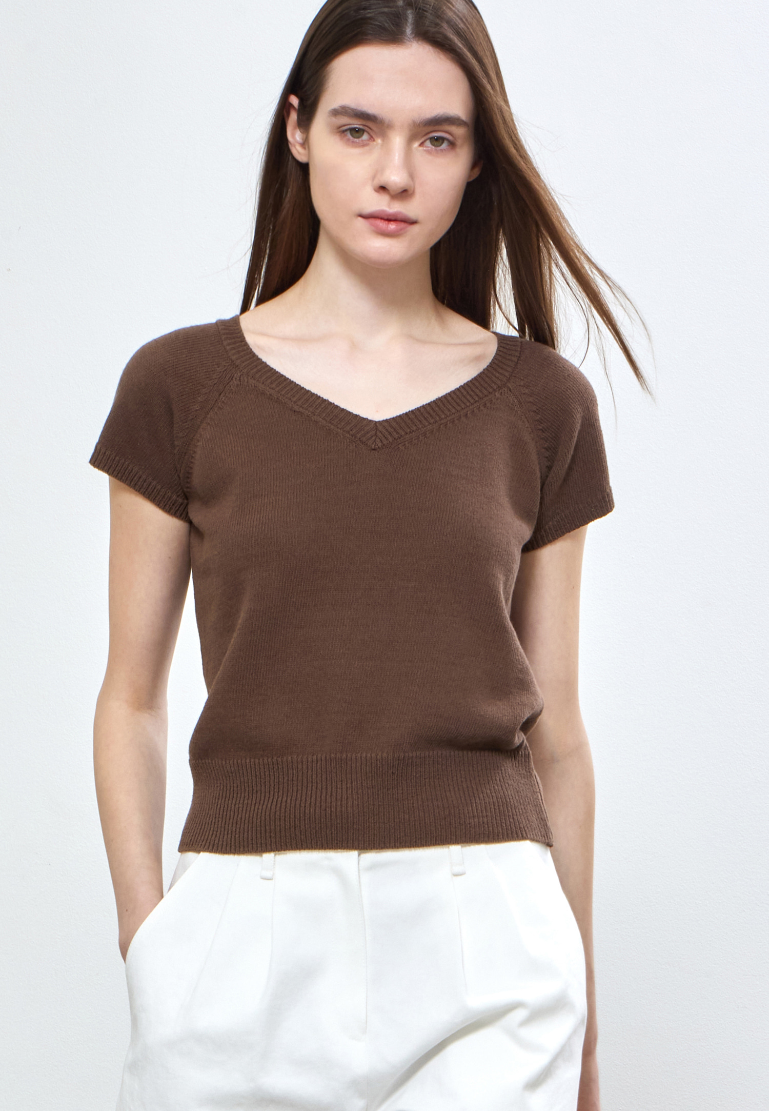 CLEAN COTTON CAP SLEEVE KNIT TOP - BROWN